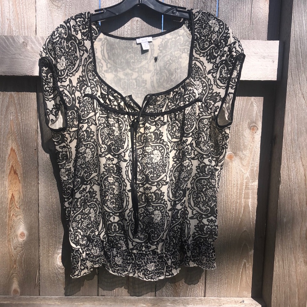 XL black and cream floral blouse - Picture 2 of 7